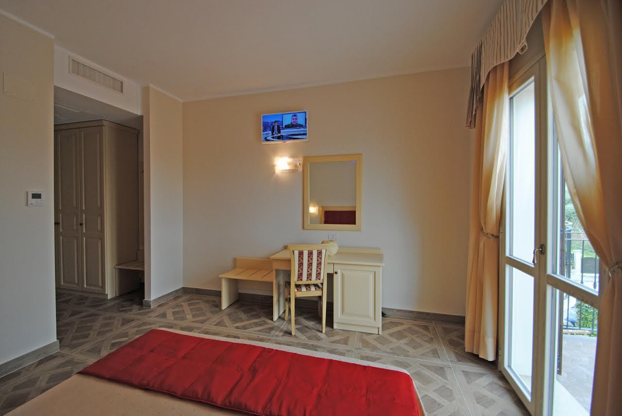 Il Salice Hotel Civitella Del Tronto Ngoại thất bức ảnh