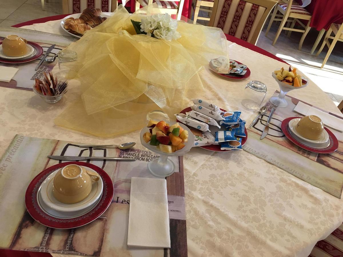 Il Salice Hotel Civitella Del Tronto Ngoại thất bức ảnh